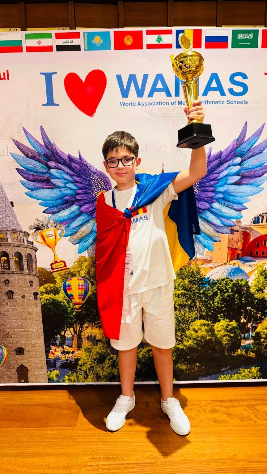 Alex cu trofeul de SuperCampion Internațional WAMAS